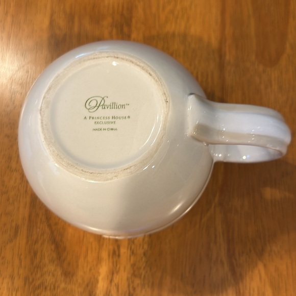 Princess House Pavilion large mug. Two tone cream and tan. 7” with handle - Picture 6 of 6